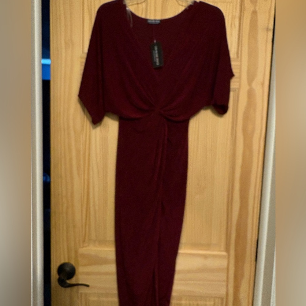 Fashion NOVA maroon dress